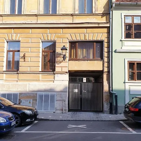 Castelului 2 * Braşov