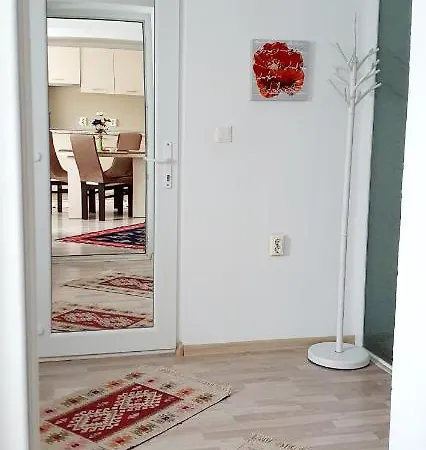 Castelului 2 *